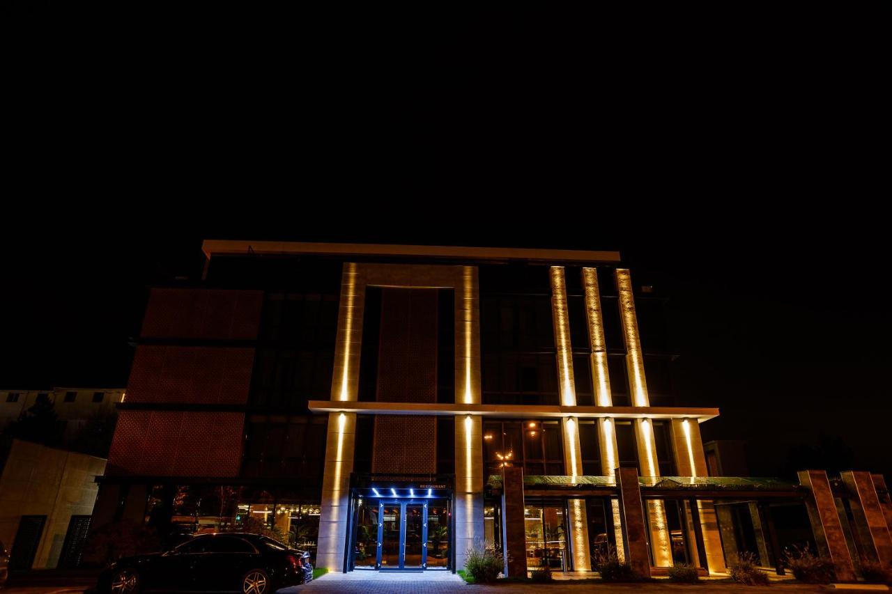 Hotel Kristal Fokszany Zewnętrze zdjęcie