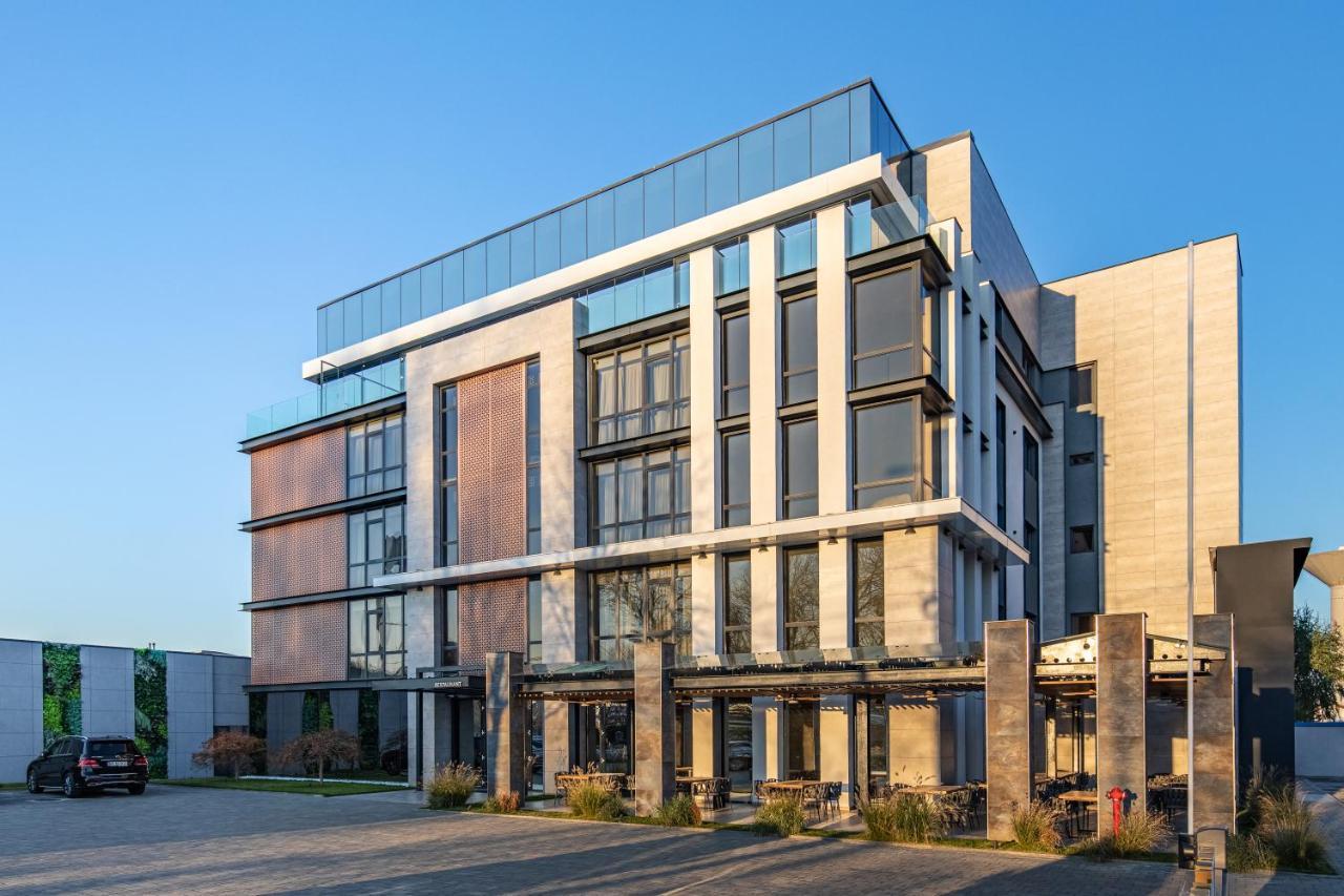 Hotel Kristal Fokszany Zewnętrze zdjęcie