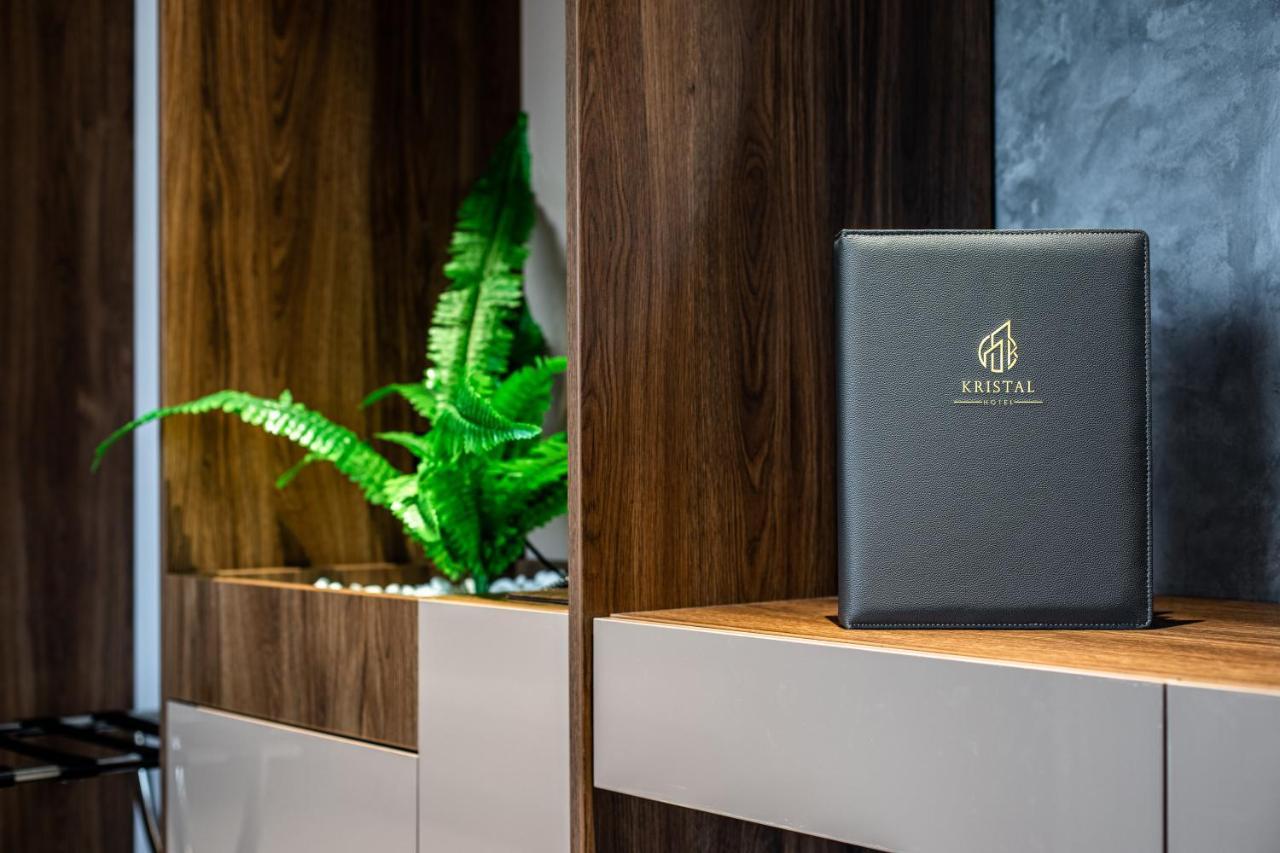 Hotel Kristal Fokszany Zewnętrze zdjęcie
