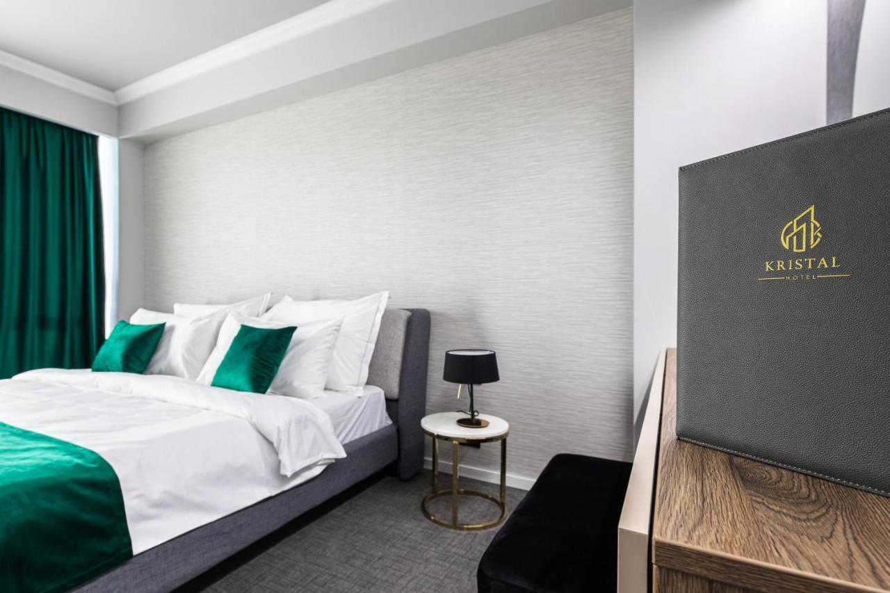 Hotel Kristal Fokszany Zewnętrze zdjęcie