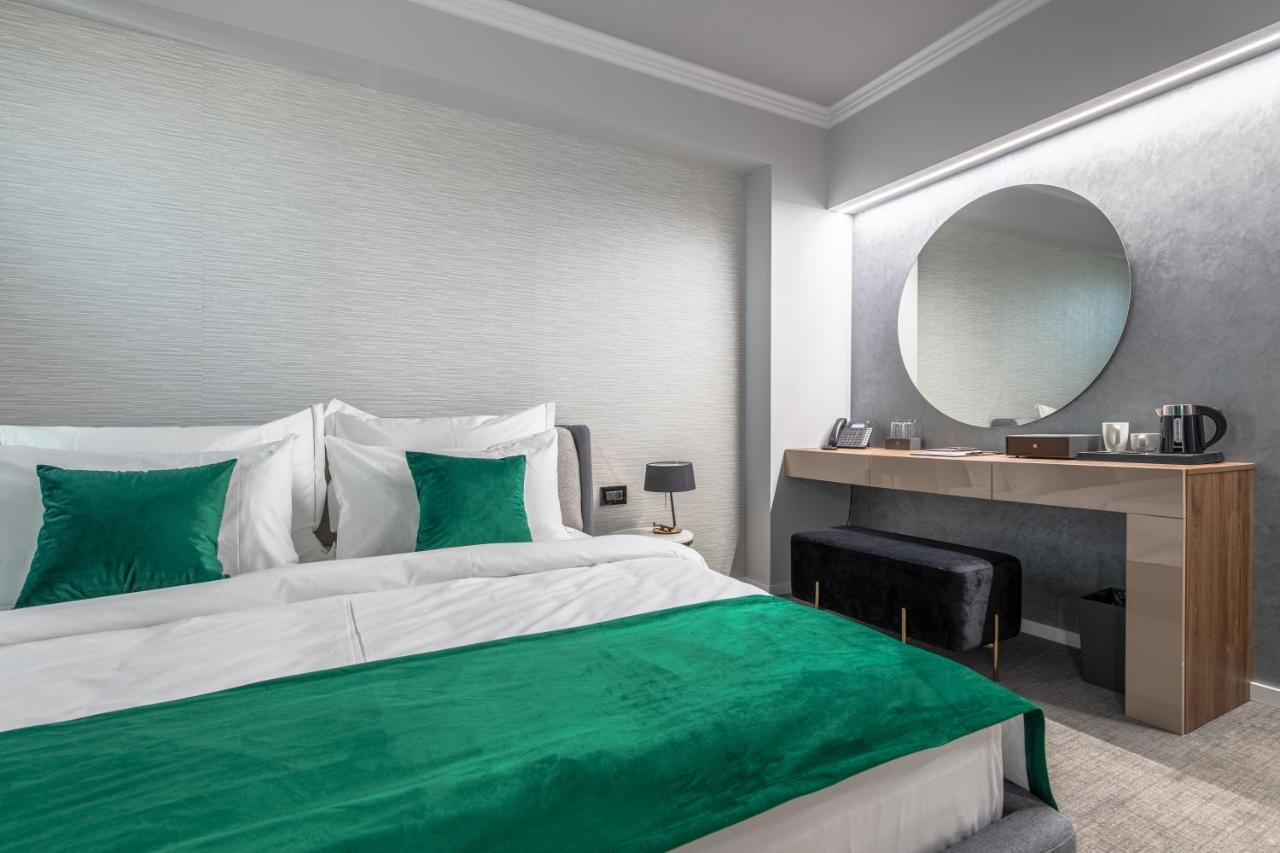 Hotel Kristal Fokszany Zewnętrze zdjęcie