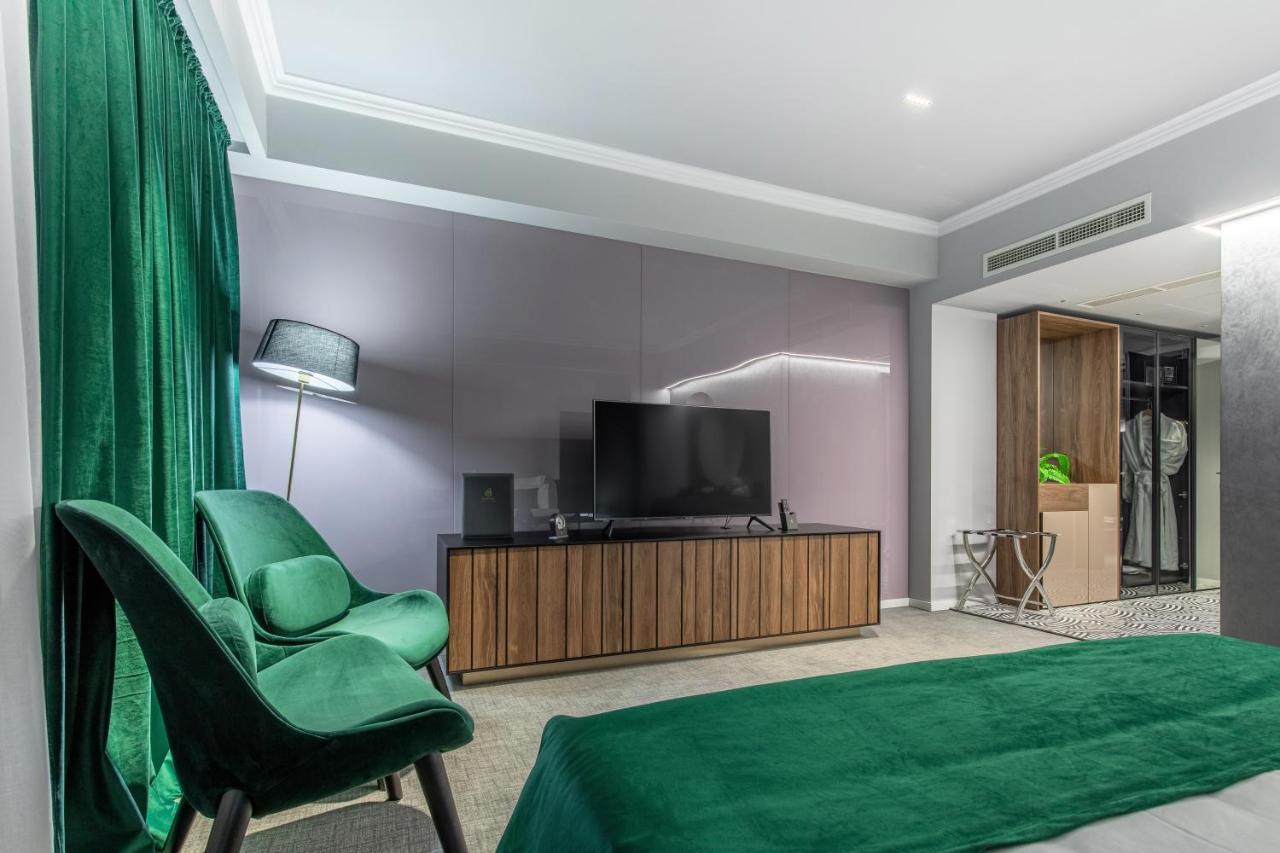 Hotel Kristal Fokszany Zewnętrze zdjęcie