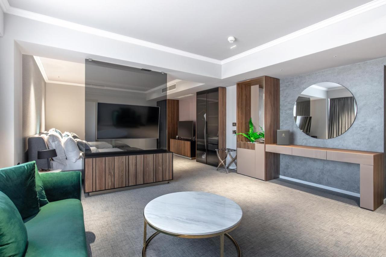 Hotel Kristal Fokszany Zewnętrze zdjęcie