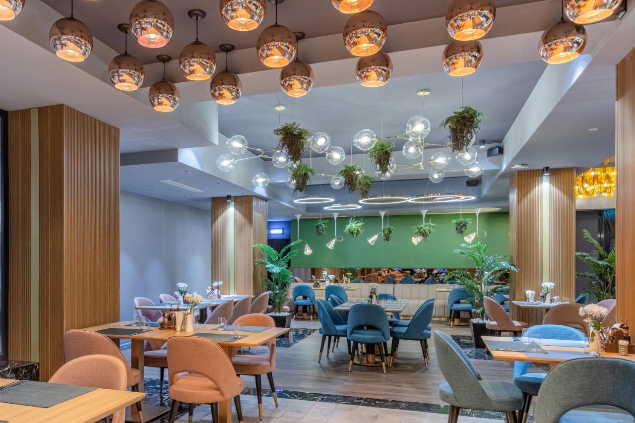 Hotel Kristal Fokszany Zewnętrze zdjęcie