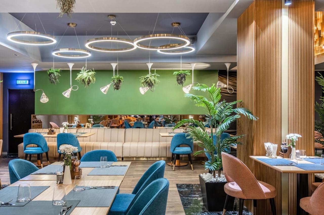 Hotel Kristal Fokszany Zewnętrze zdjęcie